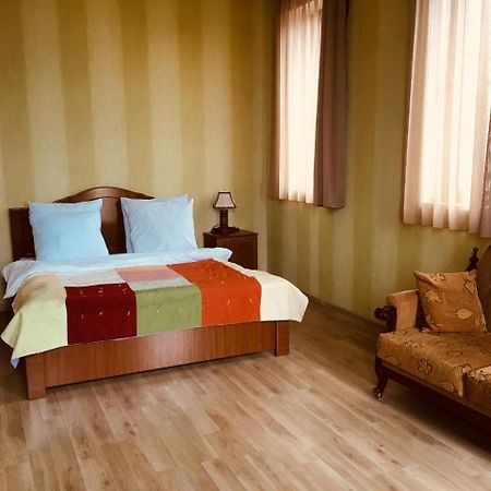 Hotel Sweet Home Telavi Exterior foto